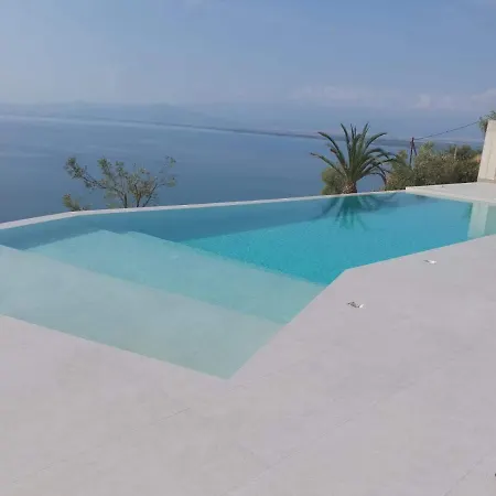 Alba Ocean View Luxury Néa Ankhíalos