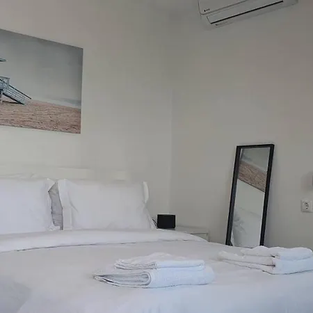 Alba Ocean View Luxury Néa Ankhíalos